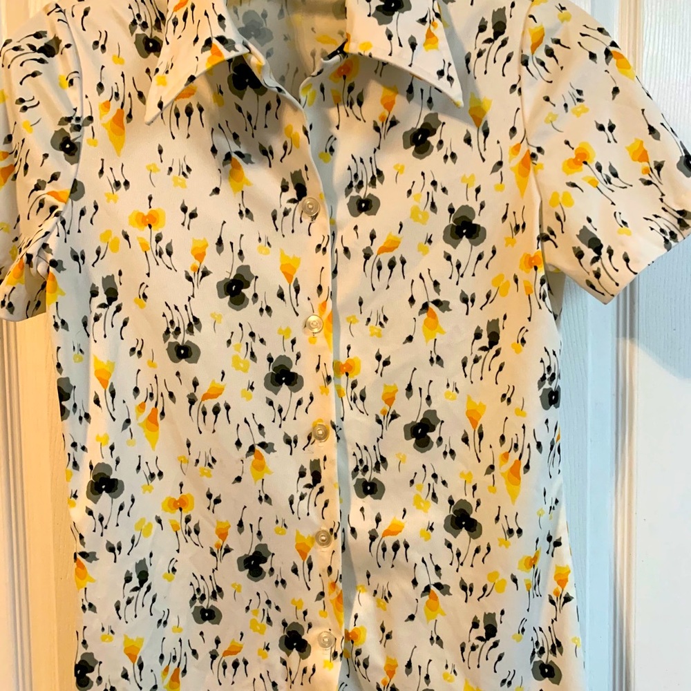 Ladies vintage floral Hawaiian shirt